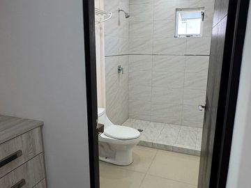 CASA EN VENTA EN CERRADAS DE CUMBRES SECTOR VERONA