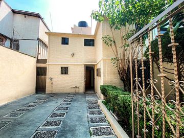 CASA EN VENTA EN CULHUACÁN, COYOACÁN