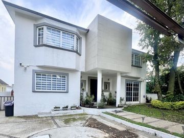 Casa en venta Sayavedra, 4 recámaras
