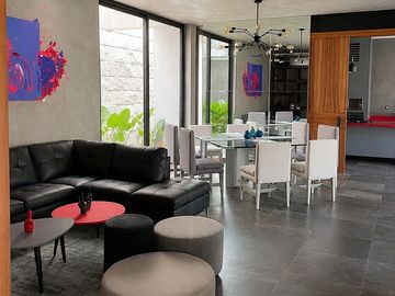 CASA EN RENTA YUCATÁN COUNTRY CLUB | PANELES SOLARES Y PLANTA