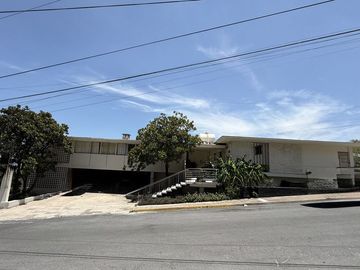 Casa en Venta en Vista Hermosa, Monterrey, N.L.