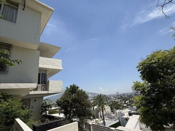 Casa en Venta en Vista Hermosa, Monterrey, N.L.