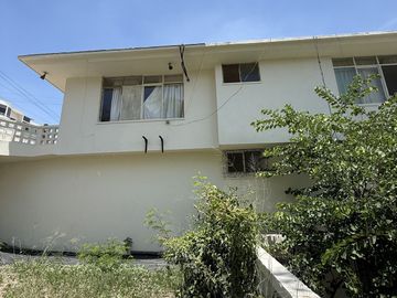 Casa en Venta en Vista Hermosa, Monterrey, N.L.