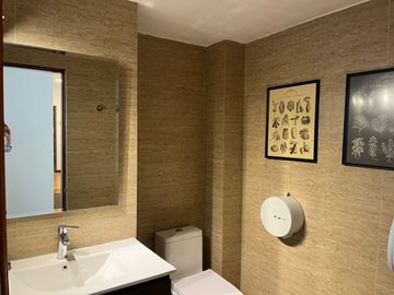 Oficina amoblada en arriendo en Santa Lucía, Santiago Centro