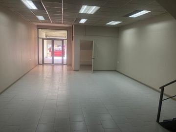 SE ARRIENDA AMPLIAS  OFICINAS EN EL CENTRO DE CHILLÁN