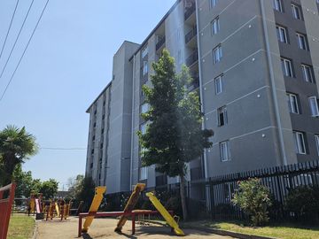 SE VENDEN Y ARRIENDAN LOCALES COMERCIALES EN CONDOMINIO
