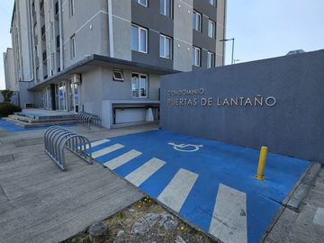 SE VENDEN Y ARRIENDAN LOCALES COMERCIALES EN CONDOMINIO