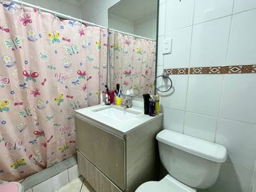 AMPLIOS ESPACIOS / SECTOR FAMILIAR / 4 DORM  2 BAÑOS