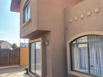 VENTA CASA 4HAB 3BA LA SERENA
