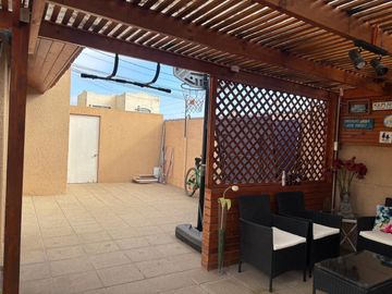VENTA CASA 4HAB 3BA LA SERENA