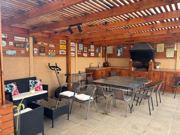 VENTA CASA 4HAB 3BA LA SERENA