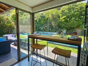 BAJÓ DE PRECIO, 5D, PISCINA Y GRAN PATIO EN CASAGRANDE
