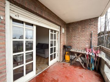 VENTA DEPARTAMENTO PISO COMPLETO 2 DORMITORIOS