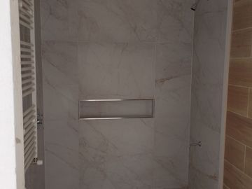 DUPLEX 3 DORMITORIOS CON PATIO CENTRO TANDIL