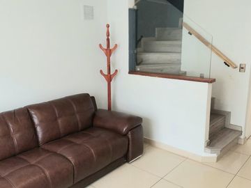 CASA EN HUECHURABA