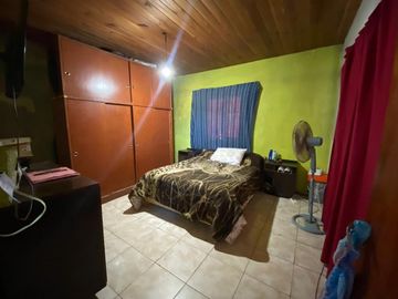 EN VENTA LOTE CON 2 VIVIENDAS ZONA 226 TANDIL