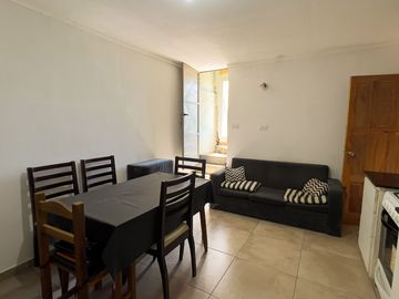 EN VENTA CASA A RECICLAR SEMICENTRO TANDIL