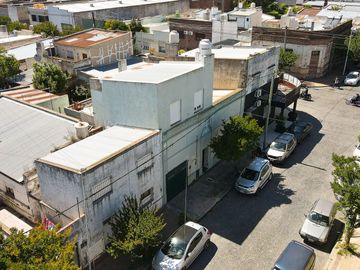 EN VENTA CASA A RECICLAR SEMICENTRO TANDIL