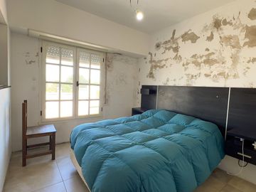 EN VENTA CASA A RECICLAR SEMICENTRO TANDIL