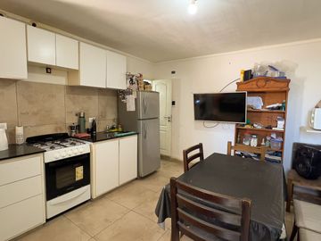 EN VENTA CASA A RECICLAR SEMICENTRO TANDIL