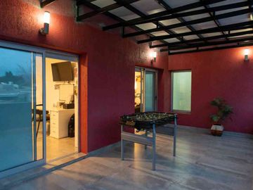 EXCLUSIVA CASA EN B° PRIVADO ZONA CLUB DE CAMPO