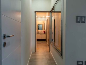 EXCLUSIVA CASA EN B° PRIVADO ZONA CLUB DE CAMPO
