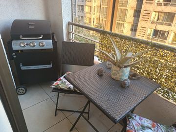 Vendo amplio departamento 2D 2B estacionamiento y Bodega en Macul.