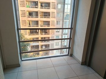 Vendo amplio departamento 2D 2B estacionamiento y Bodega en Macul.