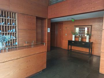 Vendo amplio departamento 2D 2B estacionamiento y Bodega en Macul.