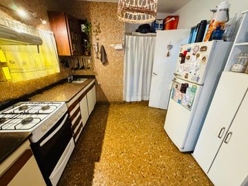 Departamento con 3 habitaciones en venta Adrogue