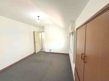 2 ambientes con cochera y balcón terraza