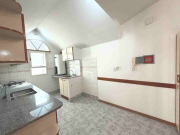 2 ambientes con cochera y balcón terraza