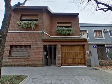 CASA VENTA FLORIDA 5 AMB COCHERA JARDIN PILETA
