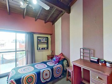CASA VENTA FLORIDA 5 AMB COCHERA JARDIN PILETA