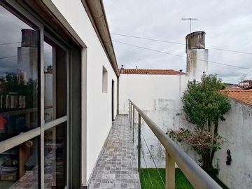 CASA VENTA FLORIDA 5 AMB COCHERA JARDIN PILETA
