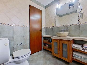 CASA VENTA FLORIDA 5 AMB COCHERA JARDIN PILETA