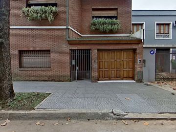 CASA VENTA FLORIDA 5 AMB COCHERA JARDIN PILETA