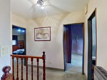 CASA VENTA FLORIDA 5 AMB COCHERA JARDIN PILETA