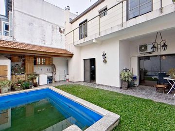 CASA VENTA FLORIDA 5 AMB COCHERA JARDIN PILETA