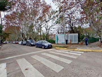 CASA VENTA FLORIDA 5 AMB COCHERA JARDIN PILETA