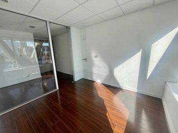 Oficina en arriendo  en LAS CONDES