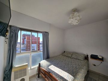 Venta Depto 3 Amb. La Boca. Vista abierta, b/est.