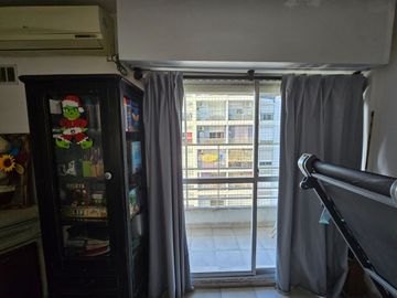 Venta Depto 3 Amb. La Boca. Vista abierta, b/est.