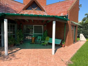 VENTA CASA 3 AMB BANCO PROVINCIA MORENO APT CREDIT