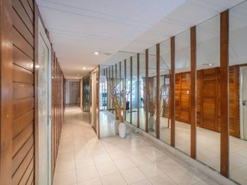 Departamento de 4 ambientes en Flores