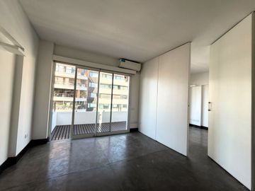 VENTA. 2 AMB. BALCON ATERRAZADO.LAS CAÑITAS.