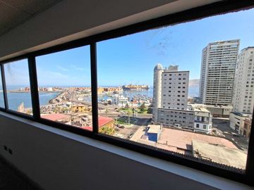 Oficina en arriendo  en IQUIQUE