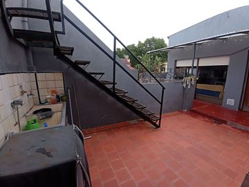 Venta en Block 2 PH 2 y 3 amb + local en Florida