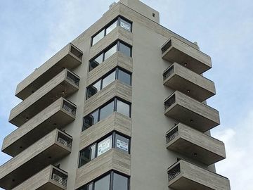 VENTA DÚPLEX 3 AMB. CHACARITA BALCÓN TERRAZA FTE.