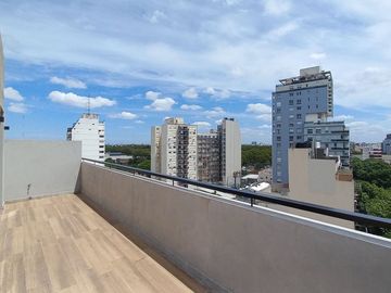 VENTA DÚPLEX 3 AMB. CHACARITA BALCÓN TERRAZA FTE.
